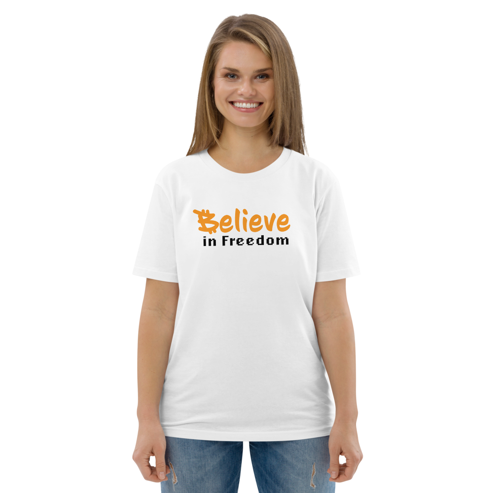 Bitcoin T-Shirt – Believe in Freedom - worn on model