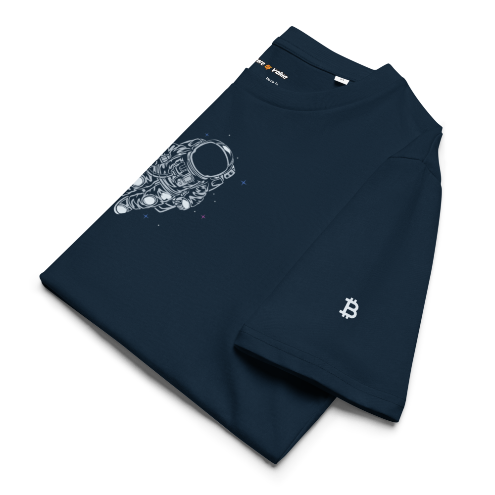 bitcoin t-shirt - bitcoin astronaut to the moon - close-up print - blue