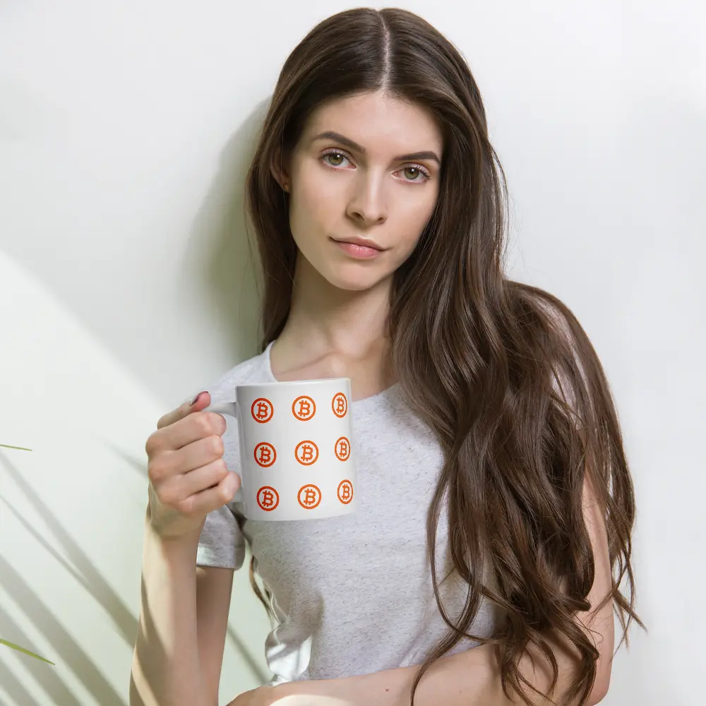 bitcoin mug - bitcoin circle orange - hold by model