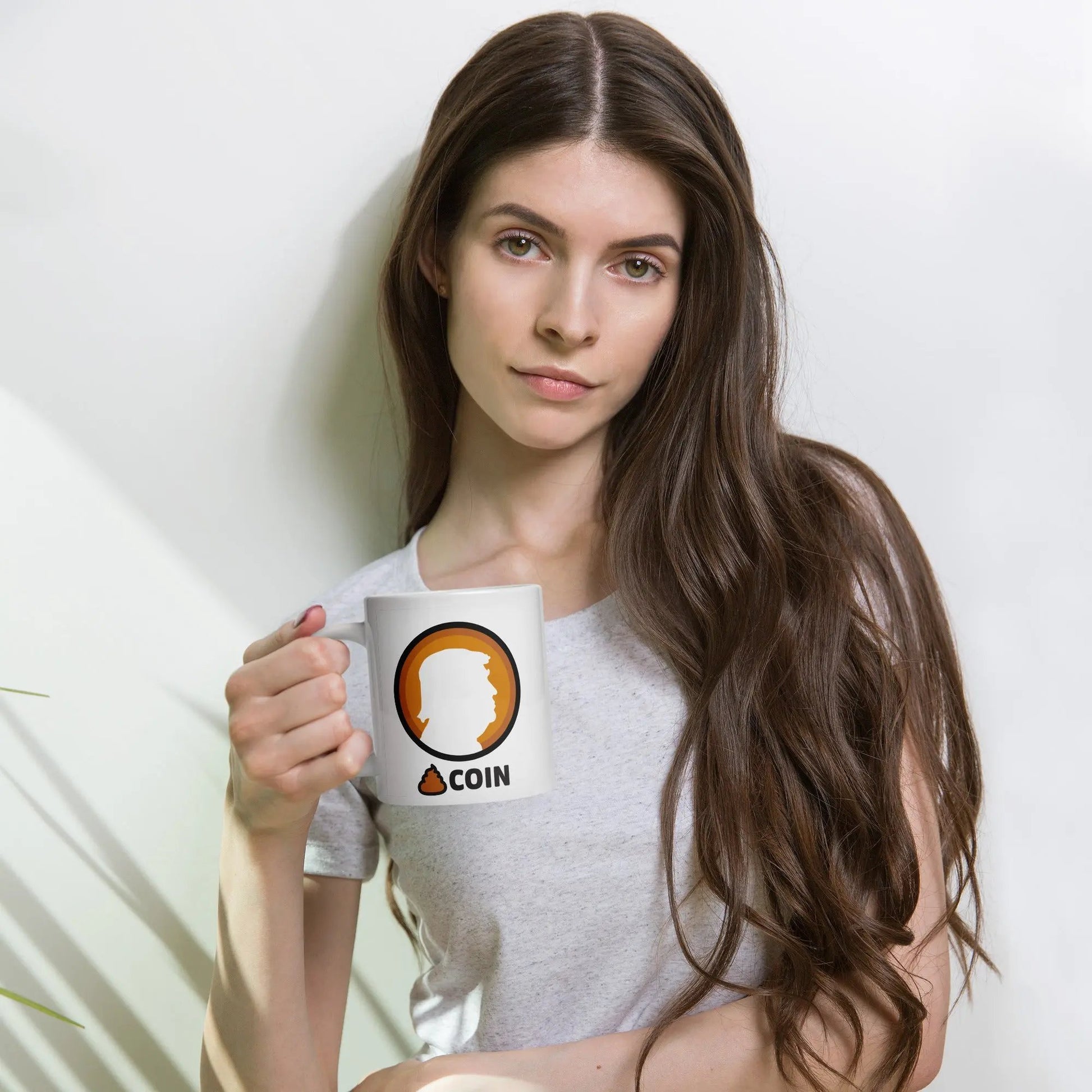 bitcoin mug - shitcoin or bitcoin - hold on hand - 591ml