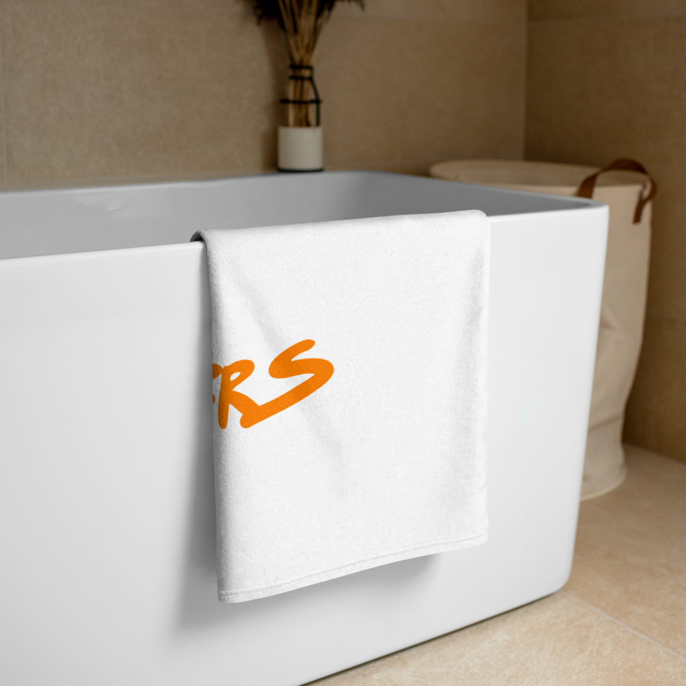 bitcoin beach towel - noderunners - bathroom view